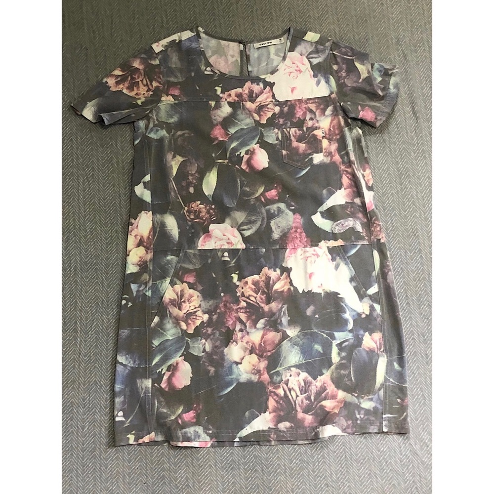 Pastel/Grunge Floral Shift Dress with Pocket